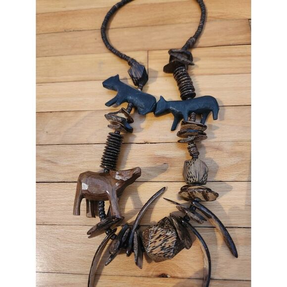 Safari Animal Necklace Wood Bead Carved Wooden African Handmade 14" Drop Vintage - Picture 1 of 6